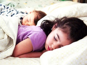 子供と別々に寝るタイミング 臨機応変に成長を楽しめばいい